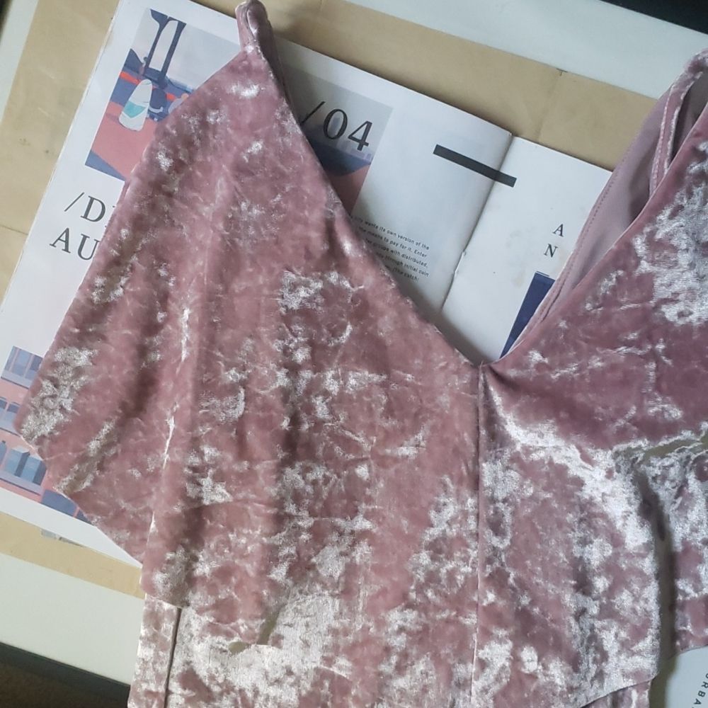FOREVER 21 romantic blouse